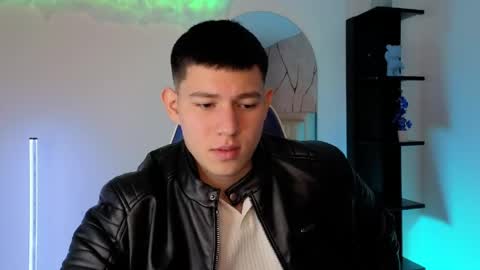 james_cr online show from June 3, 12:30 pm