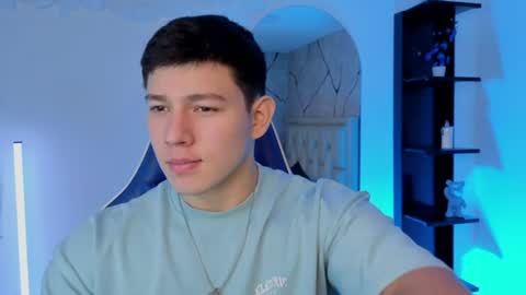 james_cr online show from June 22, 12:46 pm