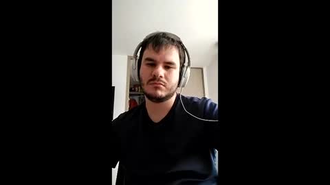 Snapshot of james_jakesboys chatting on December 14, 5:18 pm james_jakesboys online show from December 14, 5:18 pm