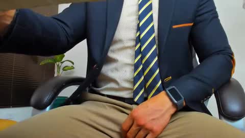 James online show from September 24, 6:33 pm