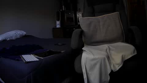 James Bondage online show from November 1, 4:09 pm