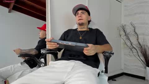 jamesdekker online show from September 19, 7:58 pm