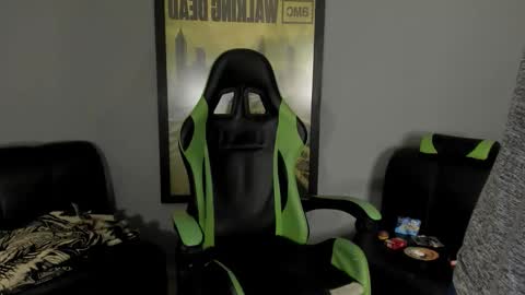 Snapshot of jamesinked_ chatting on February 4, 3:44 am Jamesinked online show from February 4, 3:44 am