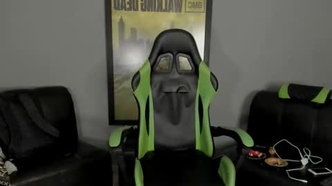 Snapshot of jamesinked_ chatting on February 4, 10:55 pm Jamesinked online show from February 4, 10:55 pm