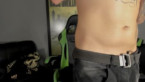 Snapshot of jamesinked_ chatting on February 17, 2:09 am Jamesinked online show from February 17, 2:09 am