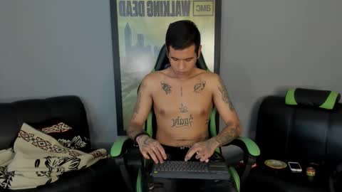 Snapshot of jamesinked_ chatting on February 17, 7:31 pm Jamesinked online show from February 17, 7:31 pm