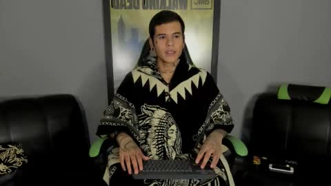 Snapshot of jamesinked_ chatting on March 7, 2:15 am Jamesinked online show from March 7, 2:15 am