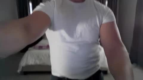 jamesmckendree online show from November 16, 7:19 pm