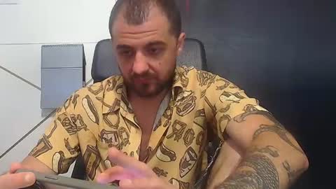 JamesMyers online show from June 25, 5:56 am