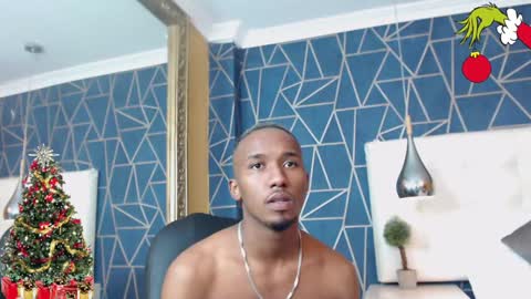 James  online show from December 24, 2:01 pm