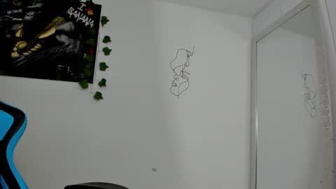 Jamess hott online show from December 22, 12:39 am