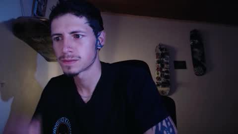 jamesss____ online show from December 15, 2:05 am