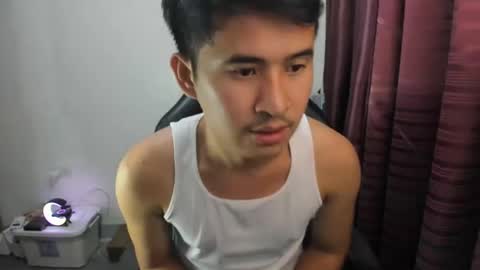 Snapshot of jamesthebigcockxxx chatting on January 8, 6:31 am jamesthebigcockxxx online show from January 8, 6:31 am