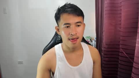 Snapshot of jamesthebigcockxxx chatting on January 22, 11:32 pm jamesthebigcockxxx online show from January 22, 11:32 pm