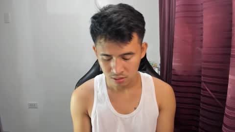 Snapshot of jamesthebigcockxxx chatting on January 23, 10:01 am jamesthebigcockxxx online show from January 23, 10:01 am