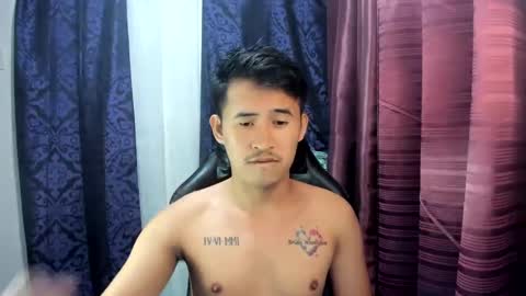 Snapshot of jamesthebigcockxxx chatting on February 3, 9:08 am jamesthebigcockxxx online show from February 3, 9:08 am