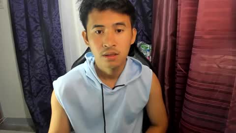 Snapshot of jamesthebigcockxxx chatting on February 11, 6:40 am jamesthebigcockxxx online show from February 11, 6:40 am