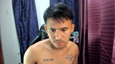 Snapshot of jamesthebigcockxxx chatting on February 18, 3:21 pm jamesthebigcockxxx online show from February 18, 3:21 pm