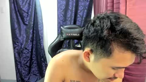 Snapshot of jamesthebigcockxxx chatting on March 8, 8:22 am jamesthebigcockxxx online show from March 8, 8:22 am