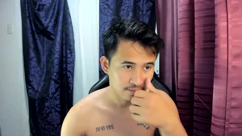 Snapshot of jamesthebigcockxxx chatting on March 9, 11:36 am jamesthebigcockxxx online show from March 9, 11:36 am