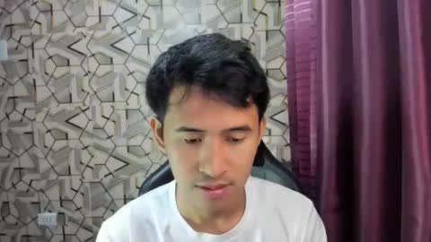 Snapshot of jamesthebigcockxxx chatting on September 9, 12:32 am jamesthebigcockxxx online show from September 9, 12:32 am