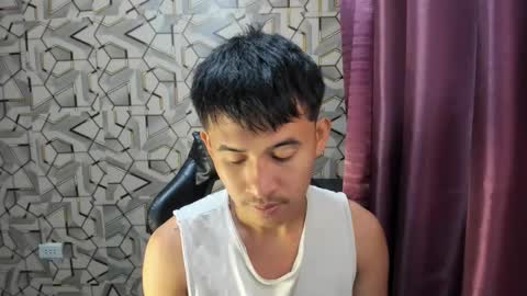 Snapshot of jamesthebigcockxxx chatting on September 15, 12:54 am jamesthebigcockxxx online show from September 15, 12:54 am