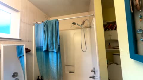 Snapshot of jameswebbscope chatting on March 2, 11:31 pm Jameswebbscope online show from March 2, 11:31 pm