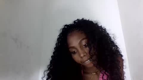 Snapshot of jamila531017 chatting on May 24, 8:25 pm jamila531017 online show from May 24, 8:25 pm