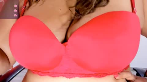 jan_milkhot online show from January 25, 2:58 pm