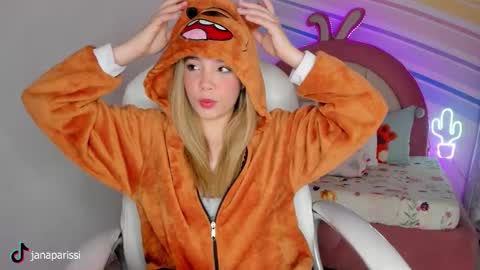 Jana online show from December 17, 8:37 pm