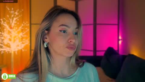 Snapshot of jane_bloempje chatting on January 3, 9:26 pm Jane and sheron online show from January 3, 9:26 pm