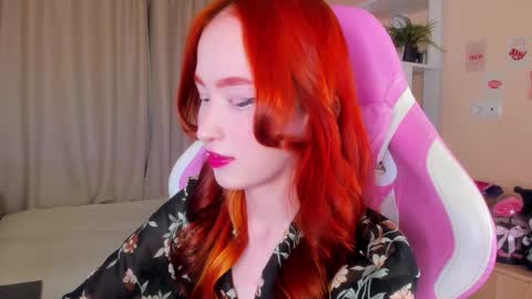 Snapshot of jane_mendezz chatting on December 15, 5:39 pm Mary Jane online show from December 15, 5:39 pm