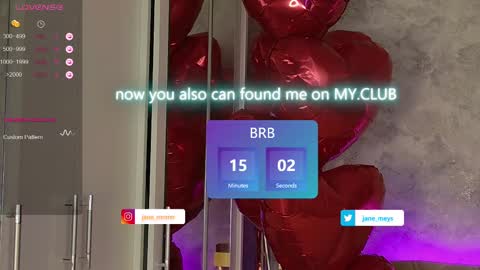 Snapshot of jane_meys chatting on February 20, 8:17 am your kitty JANE roawww online show from February 20, 8:17 am