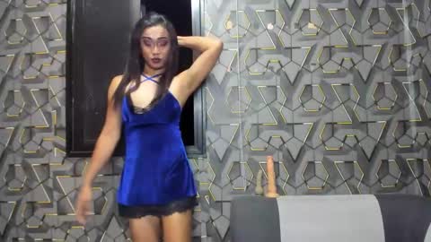 Snapshot of jane_zayerx1005 chatting on April 22, 1:23 pm jane online show from April 22, 1:23 pm
