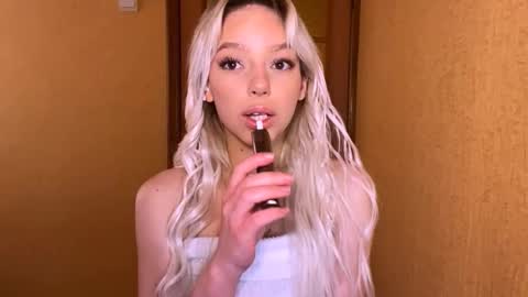 Kary online show from March 17, 9:12 am