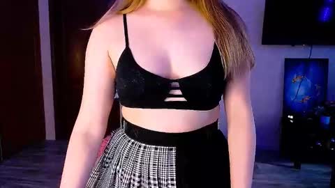 Jane online show from October 11, 7:01 pm