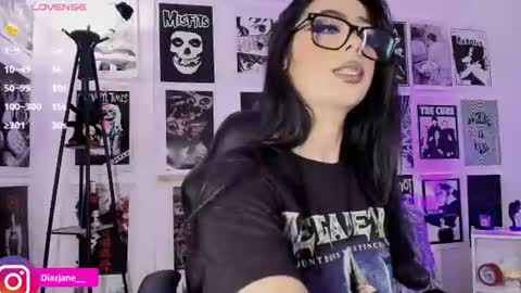 Jennifer online show from July 8, 9:19 pm