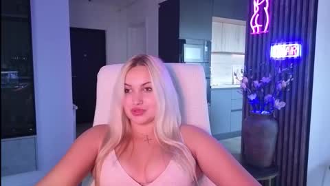 Jane online show from October 22, 2:06 pm