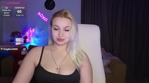 Jane online show from April 7, 11:04 pm