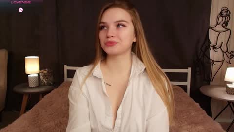 Day Alice Night Stella online show from January 25, 6:12 am