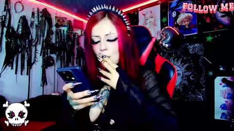 Snapshot of janna_ink chatting on January 13, 12:49 am online show from January 13, 12:49 am