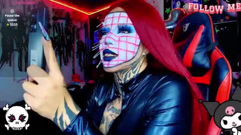 Snapshot of janna_ink chatting on January 17, 11:52 pm online show from January 17, 11:52 pm