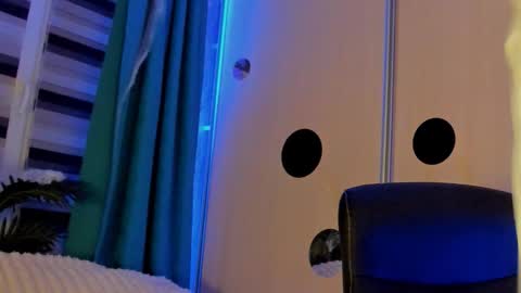 JansyLines online show from November 8, 3:45 pm