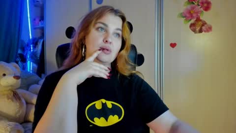 Snapshot of jansylines chatting on June 5, 5:40 pm JansyLines online show from June 5, 5:40 pm