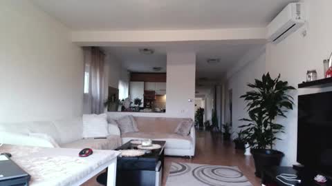 jaqueline88 online show from December 5, 6:44 am