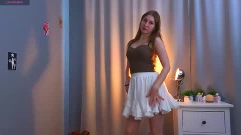 Snapshot of jaquelineobiesie chatting on February 26, 4:33 am Viola online show from February 26, 4:33 am