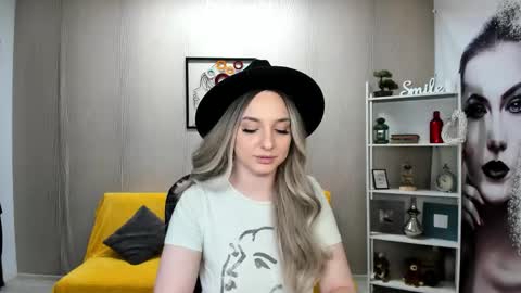 JaquelinLaurent online show from September 30, 6:57 pm