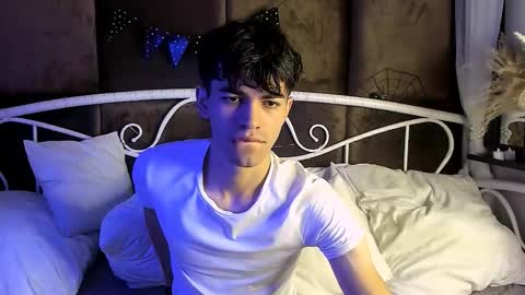 Jaremy online show from November 3, 9:05 pm