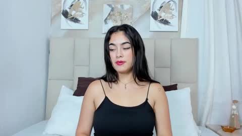 Jaslyn online show from January 23, 6:35 pm