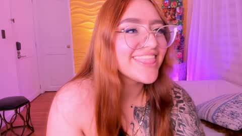 Snapshot of jasmiinevans chatting on December 5, 10:12 pm Jasmin Evans online show from December 5, 10:12 pm